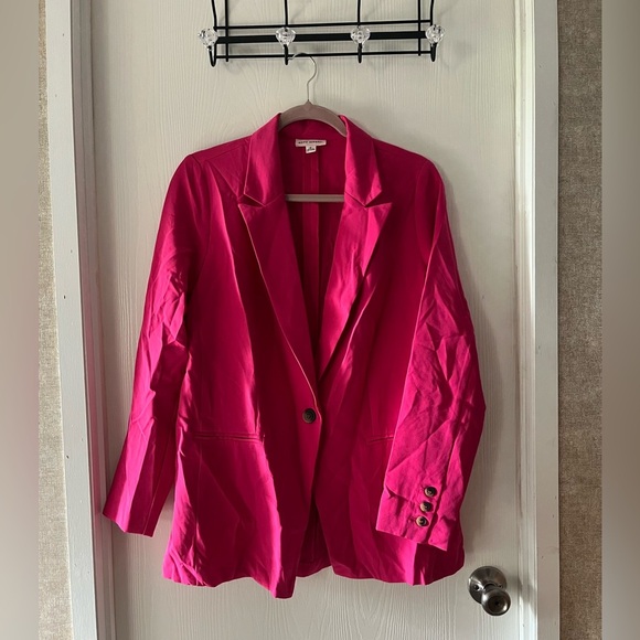 Soho Apparel Fuchsia Blazer - Picture 1 of 6